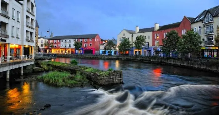 Апартаменты The Lofty Escape *